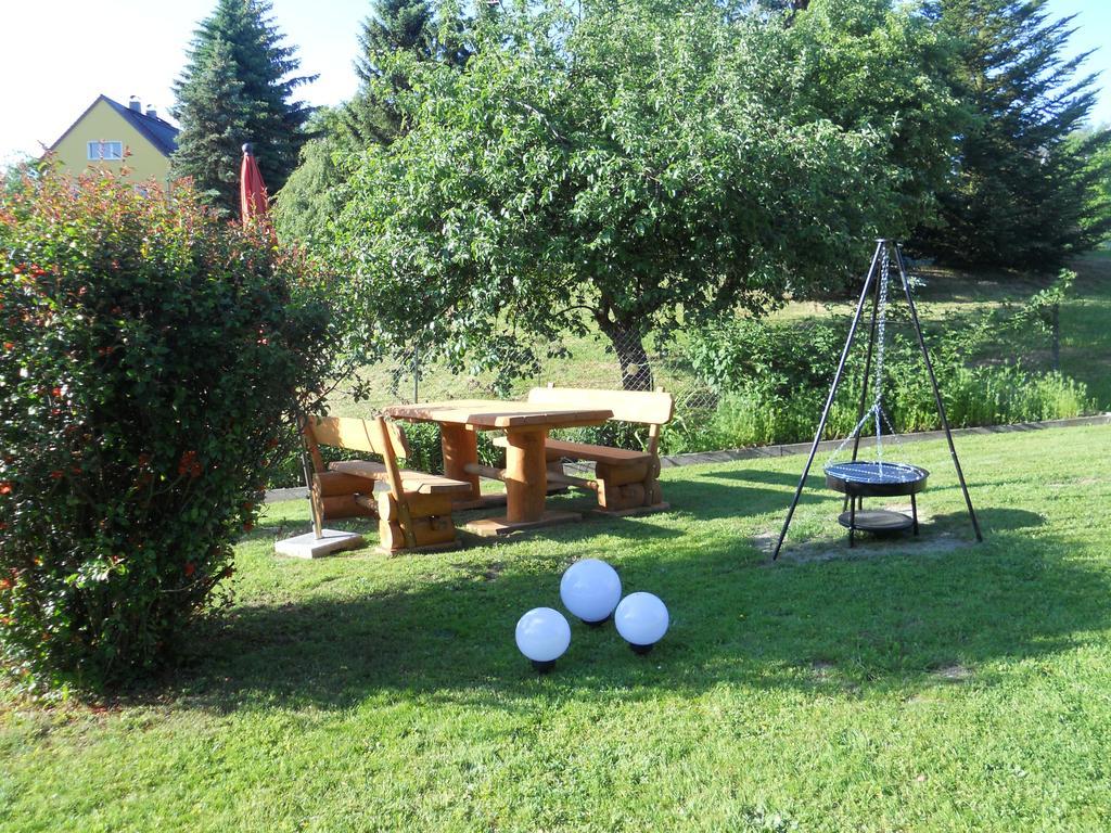 Ferienhaus Zittau Oberlausitz & Ferienwohnung Am Hamann Berg エクステリア 写真