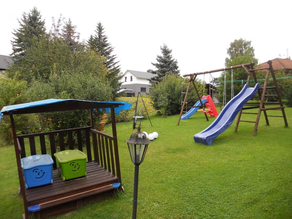 Ferienhaus Zittau Oberlausitz & Ferienwohnung Am Hamann Berg エクステリア 写真
